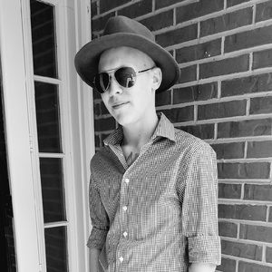 Meet your Posher, Chris